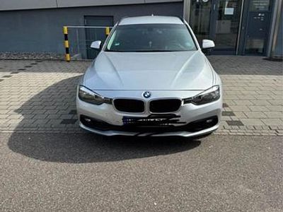 Gebraucht BMW 318 150 PS (110 kW) 2016 Grau Kombi