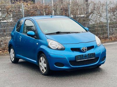 Gebraucht Toyota Aygo City 68 PS (50 kW) 2011 Blau Kleinwagen