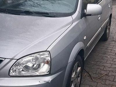 Gebraucht Kia Carens EX 134 PS (98 kW) 2004 Silber Van / Kleinbus