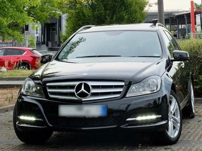 Gebraucht Mercedes C180 156 PS (114 kW) 2012 Schwarz Kombi