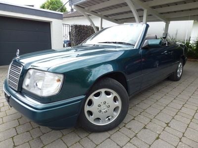 Mercedes E200