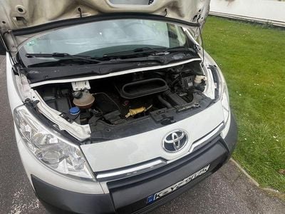 Gebraucht Toyota Proace 128 PS (94 kW) 2015 Weiß Van / Kleinbus