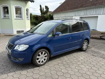 Gebraucht VW Touran 140 PS (102 kW) 2008 Blau Van / Kleinbus