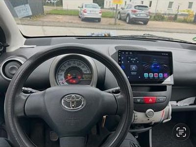 Gebraucht Toyota Aygo 70 PS (51 kW) 2006 Andere farben Kleinwagen