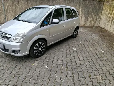 Gebraucht Opel Meriva 105 PS (77 kW) 2007 Silber Van / Kleinbus