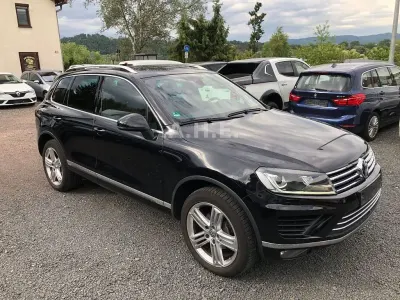 Gebraucht VW Touareg Exclusive 262 PS (192 kW) 2016 Schwarz SUV