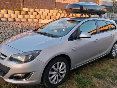 Gebraucht Opel Astra Active 110 PS (80 kW) 2013 Grau Kombi