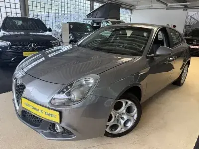 Gebraucht Alfa Romeo Giulietta Super 170 PS (125 kW) 2016 Grau Kleinwagen