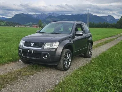 Gebraucht Suzuki Grand Vitara Comfort 166 PS (122 kW) 2009 Braun SUV