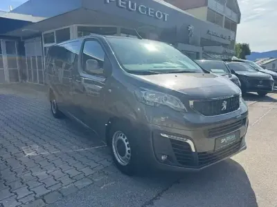 Gebraucht Peugeot Expert 144 PS (105 kW) 2021 Grau Van