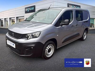 Gebraucht Peugeot Partner Premium 131 PS (96 kW) 2023 Grau Van / Kleinbus