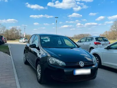 Gebraucht VW Golf VI 86 PS (63 kW) 2010 Schwarz Kleinwagen