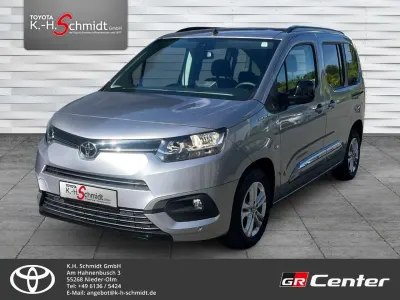 Gebraucht Toyota Proace Verso City 100 kW (137 PS) 2024 Bismutsilber Kombi