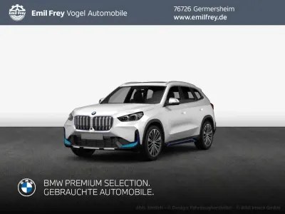 Gebraucht BMW iX1 M Sport 230 kW (313 PS) 2023 Alpinweiss iii SUV