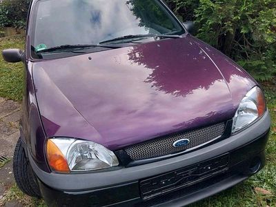 Gebraucht Ford Fiesta 60 PS (44 kW) 2000 Violet Kleinwagen