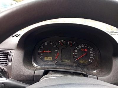 VW Golf IV