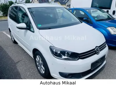 Gebraucht VW Touran Cup 105 PS (77 kW) 2014 Pure white Van / Kleinbus
