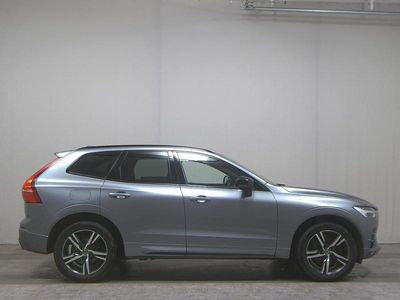 Usata Volvo XC60 R-Design 197 CV (144 kW) 2020 Grigio SUV
