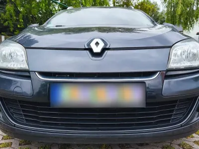 Gebraucht Renault Mégane GrandTour Expression 110 PS (80 kW) 2013 Schwarz Kombi
