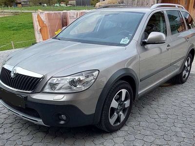 gebraucht Skoda Octavia Scout 4x4 TDI