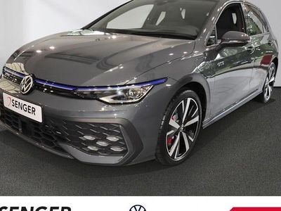 Grau Neu 2025 VW Golf GTE Limousine | 56.745 €