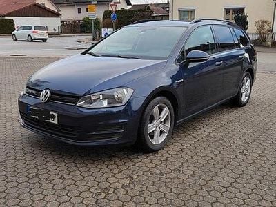 Gebraucht VW Golf VII Trendline 110 PS (80 kW) 2016 Blau Kombi