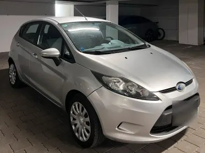 Gebraucht Ford Fiesta 60 PS (44 kW) 2010 Grau Limousine