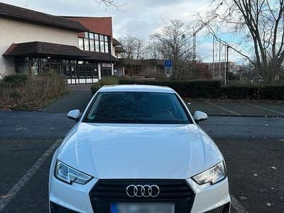 Gebraucht Audi A4 190 PS (139 kW) 2019 Weiß Limousine