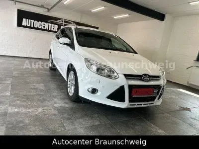 Gebraucht Ford Focus Titanium 163 PS (119 kW) 2013 Weiß Kombi
