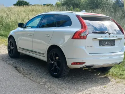 Gebraucht Volvo XC60 Summum 215 PS (158 kW) 2013 Weiß SUV