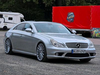 Grau Gebraucht 2006 Mercedes CLS500 Limousine | 6.999 €