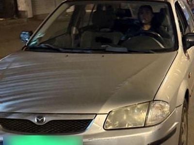 Gebraucht Mazda 323F 115 PS (84 kW) 1999 Silber Kombi