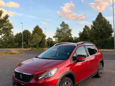 Gebraucht Peugeot 2008 Allure 110 PS (80 kW) 2017 Rot SUV