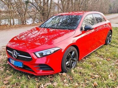 Gebraucht Mercedes A200 Style 156 PS (114 kW) 2018 Rot Limousine