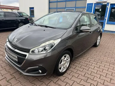 Gebraucht Peugeot 208 Active 82 PS (60 kW) 2018 Grau Kleinwagen
