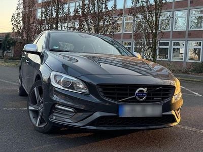 Begagnad Volvo V60 R-Design 280 HK (205 kW) 2014 Grå Kombi