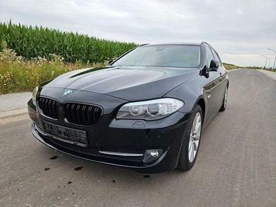 Gebraucht BMW 525 Luxury Line 218 PS (160 kW) 2013 Schwarz Kombi