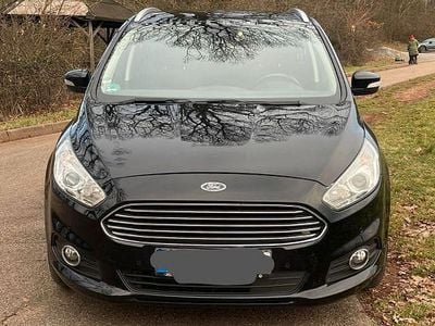 Schwarz Gebraucht 2018 Ford S-MAX Trend Van / Kleinbus | 12.600 € (Guter Preis)