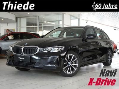 Gebraucht BMW 330 Sport Line 286 PS (210 kW) 2021 Saphirschwarz metallic Kombi