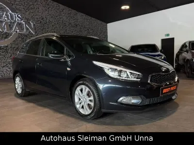 Gebraucht Kia Ceed Sportswagon FIFA World Cup Edition 99 PS (72 kW) 2014 Schwarz Kombi