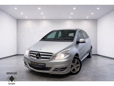 Gebraucht Mercedes B200 Sport 136 PS (100 kW) 2011 Silber Van / Kleinbus
