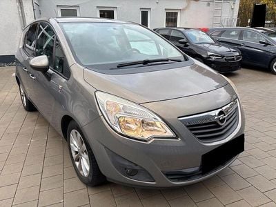 Grau Gebraucht 2012 Opel Meriva Van / Kleinbus | 4.999 € (Fairer Preis)