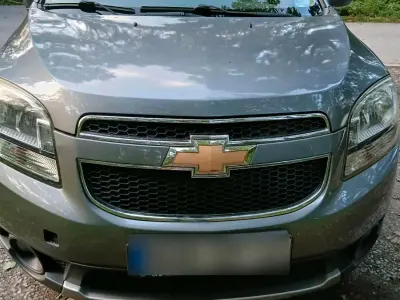 Gebraucht Chevrolet Orlando 163 PS (119 kW) 2014 Grau Van / Kleinbus