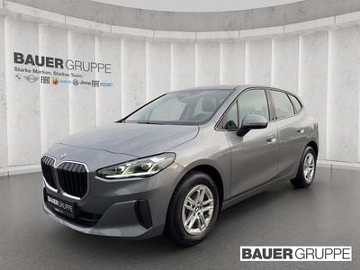 Gebraucht BMW 220 Active Tourer Sport Line 163 PS (119 kW) 2025 Grau Van / Kleinbus
