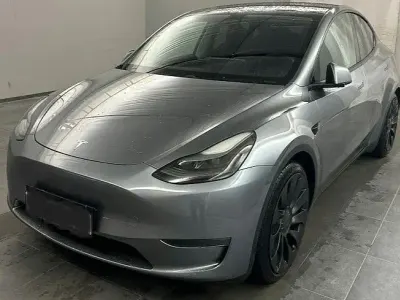 Second-hand Tesla Model Y Performance 392 kW (534 CP) 2022 Gri SUV