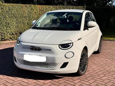Gebraucht Fiat 500e Icon 86 kW (118 PS) 2021 Weiß Kleinwagen