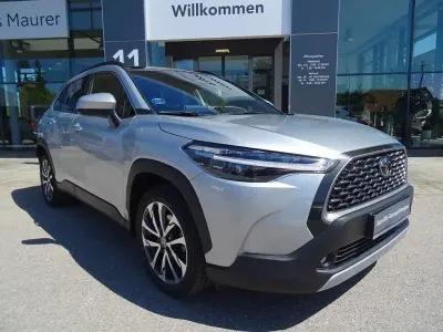Gebraucht Toyota Corolla Cross Team 197 PS (144 kW) 2024 Shimmering silber metallic SUV