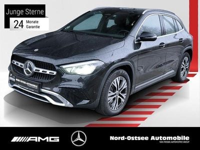 Metalliclack kosmosschwarz Gebraucht 2025 Mercedes GLA200 Progressive SUV | 38.990 € (Guter Preis)