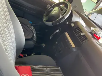 Gebraucht VW Fox 75 PS (55 kW) 2009 Schwarz Kleinwagen