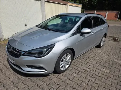 Gebraucht Opel Astra Business 110 PS (80 kW) 2016 Silber Kombi